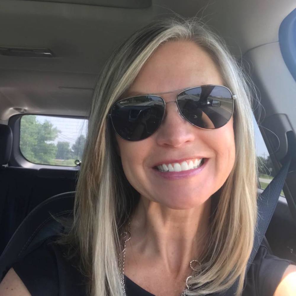 Meet your Posher, Stephanie